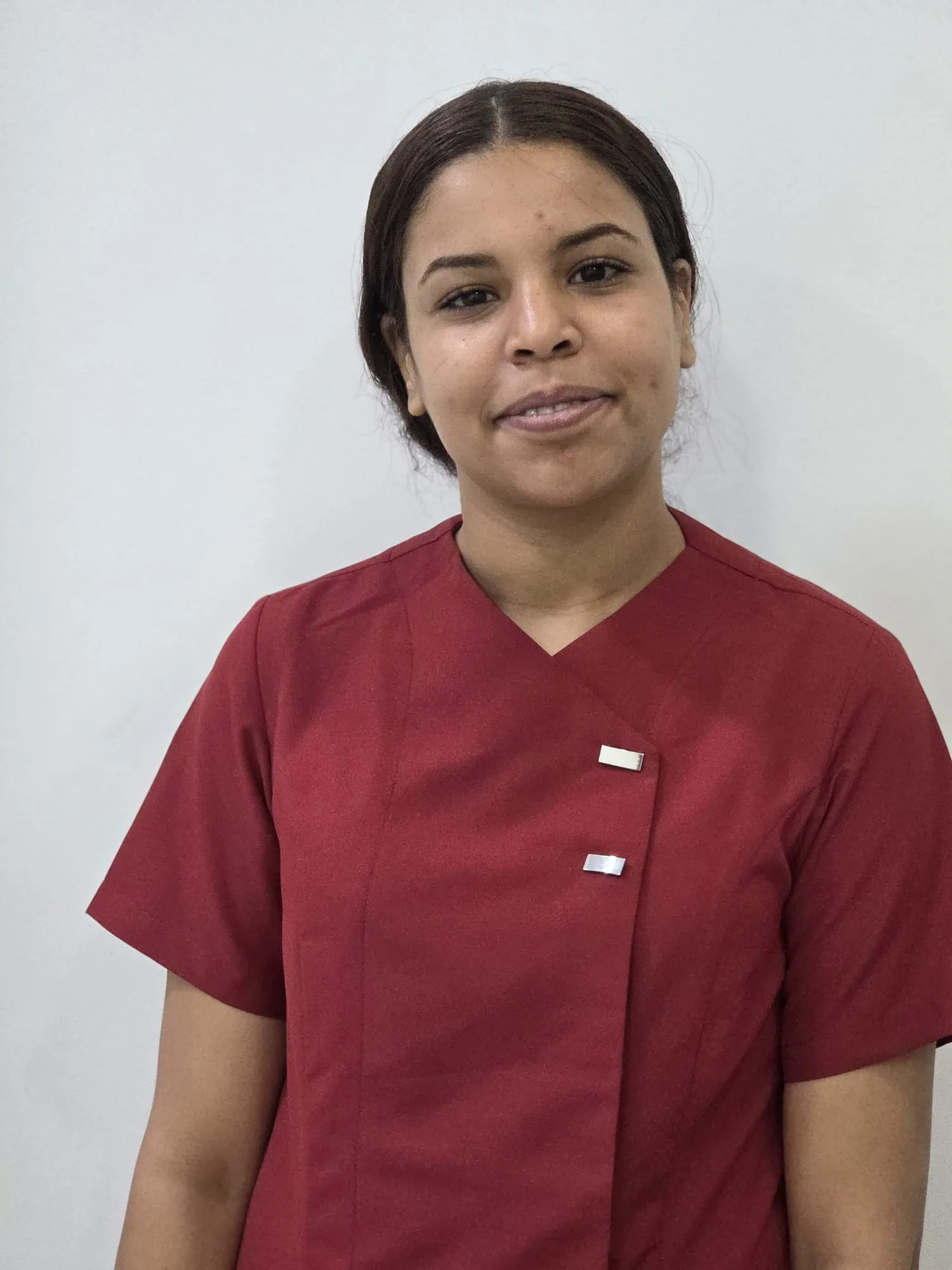 Aya Sellami, auxiliar de la clínica dental