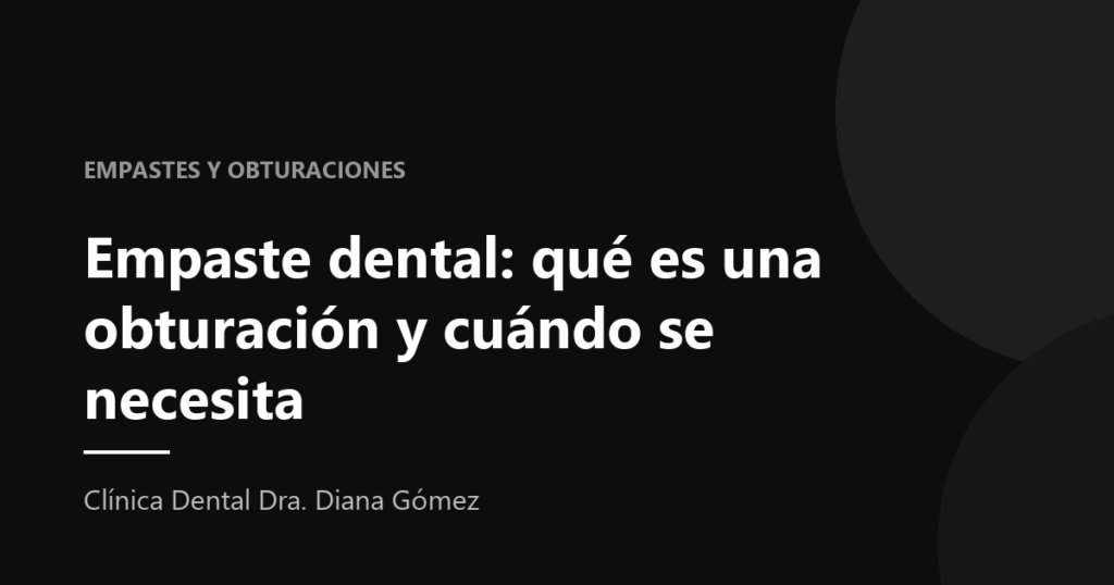 Odontóloga colocando un empaste de composite en una muela durante una sesión de odontología conservadora